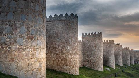 中世纪城墙，阿维拉，西班牙 
